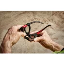 MILWAUKEE Schutzbrille mit wasserklarer Versiegelung, HOHE LEISTUNG