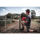 MILWAUKEE Akku-Zaunbautacker M18 FFUS-302C (2 x 3,0 Ah Akkus + Ladegerät)